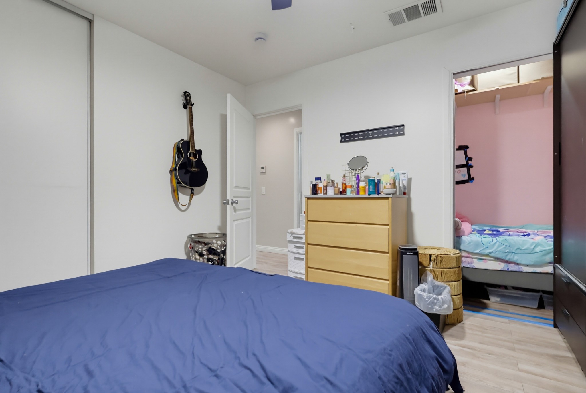 Virtual tour photo 26 of 77 for 2368 Glenrose Ave