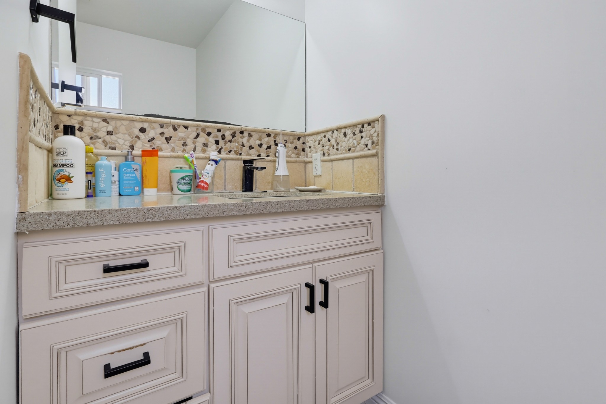 Virtual tour photo 27 of 77 for 2368 Glenrose Ave