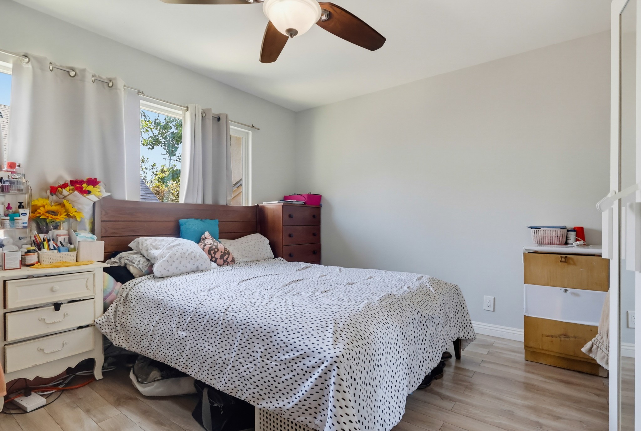 Virtual tour photo 32 of 77 for 2368 Glenrose Ave