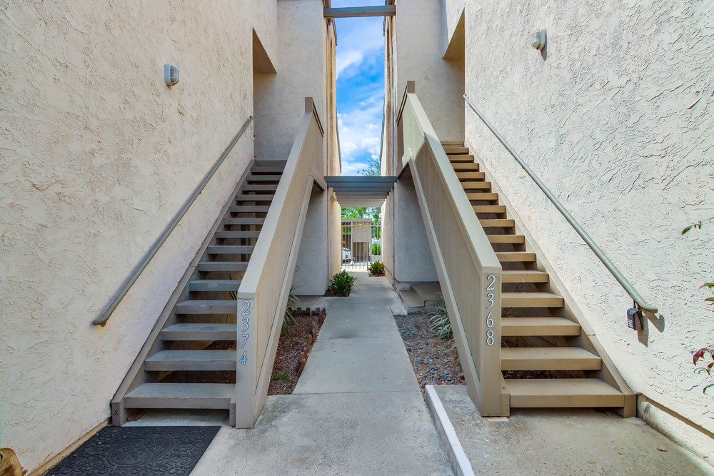 Virtual tour photo 4 of 40 for 2368 Grand Ave