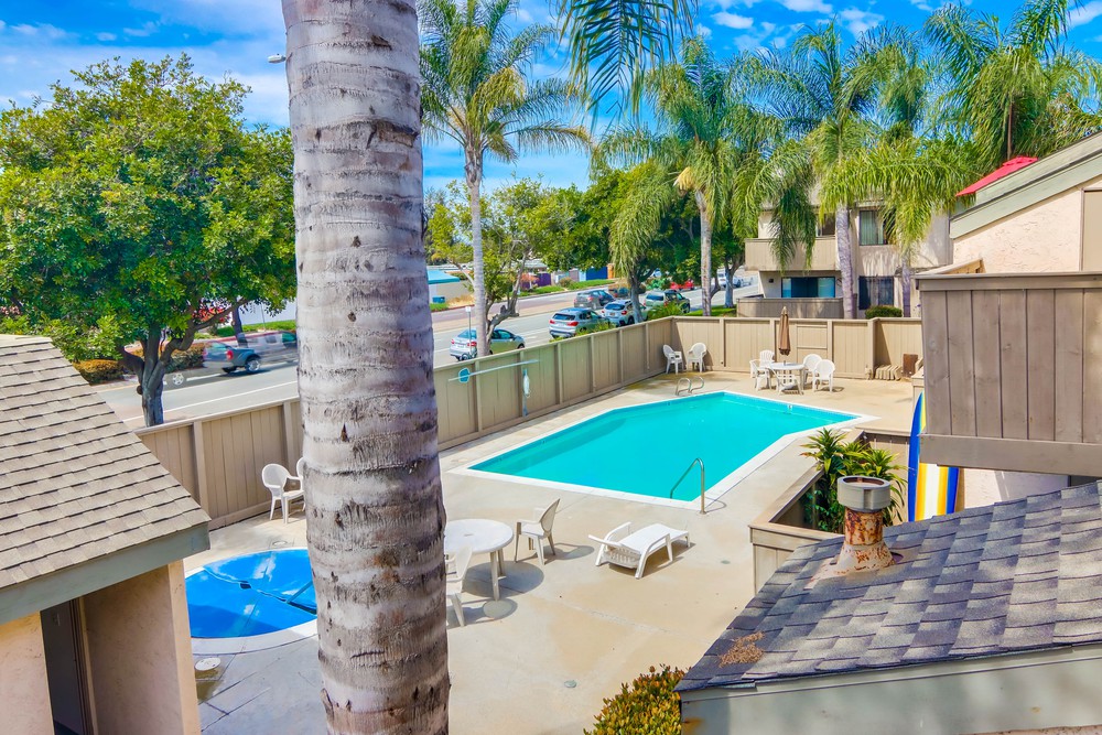 Virtual tour photo 25 of 40 for 2368 Grand Ave