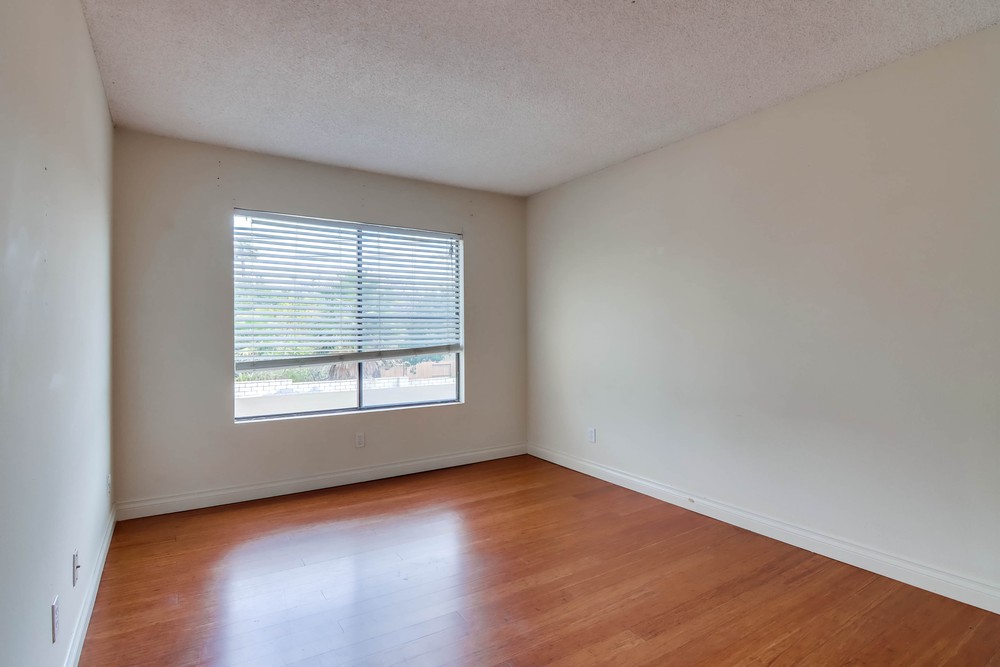 Virtual tour photo 35 of 40 for 2368 Grand Ave