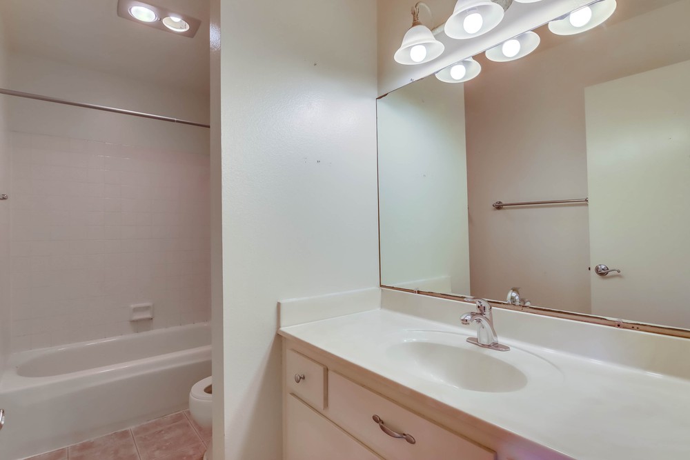 Virtual tour photo 37 of 40 for 2368 Grand Ave