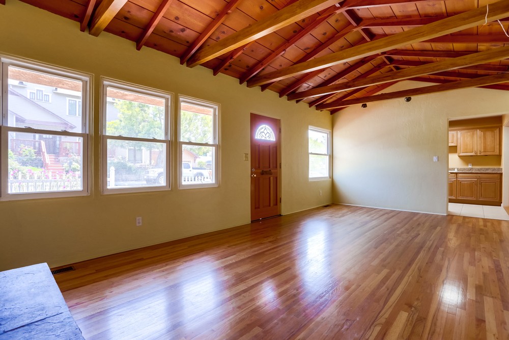 Virtual tour photo 7 of 40 for 2368 Montclair St