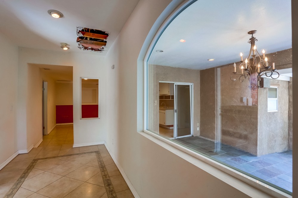 Virtual tour photo 23 of 40 for 2368 Montclair St