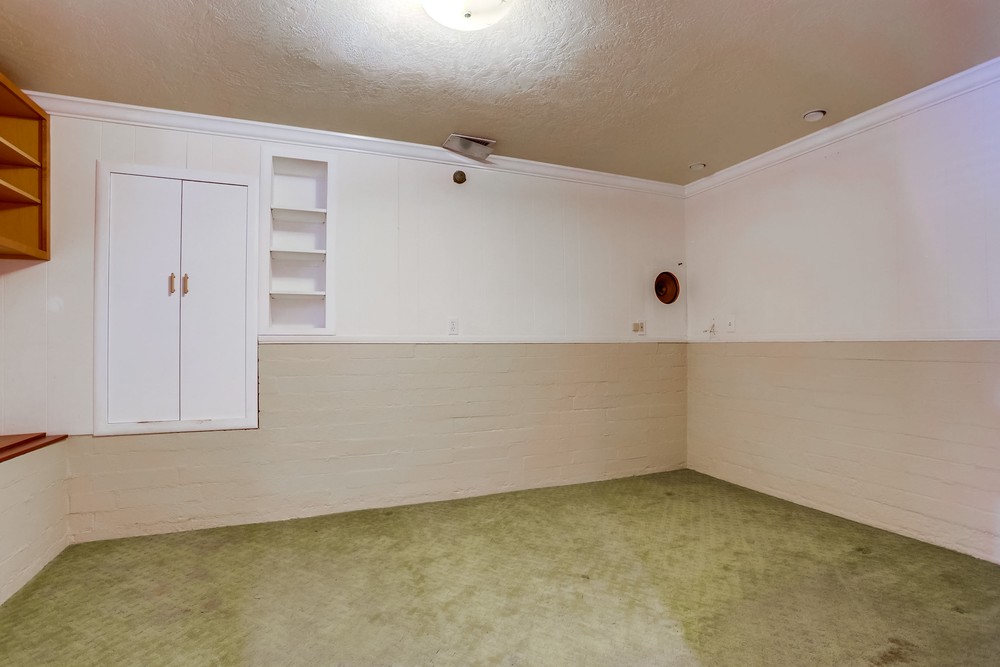 Virtual tour photo 26 of 40 for 2368 Montclair St
