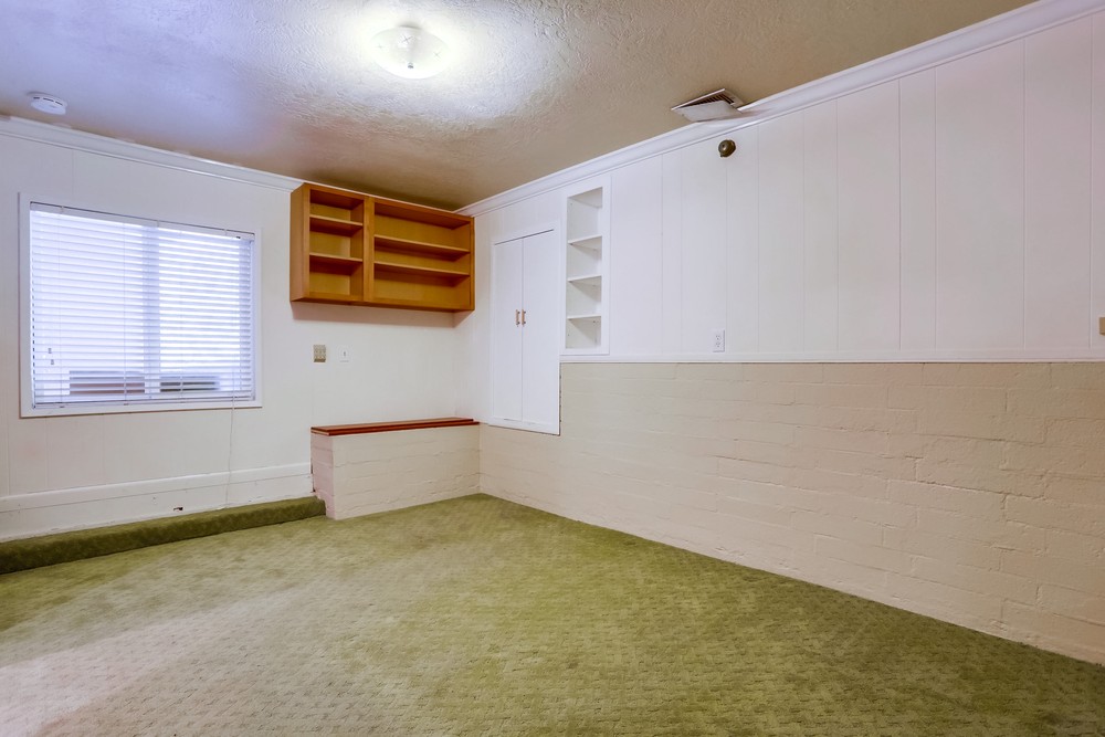 Virtual tour photo 27 of 40 for 2368 Montclair St