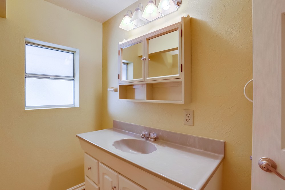 Virtual tour photo 31 of 40 for 2368 Montclair St