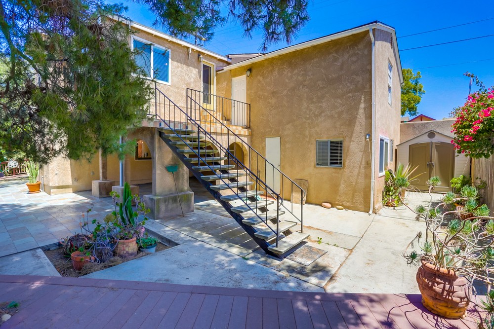 Virtual tour photo 39 of 40 for 2368 Montclair St