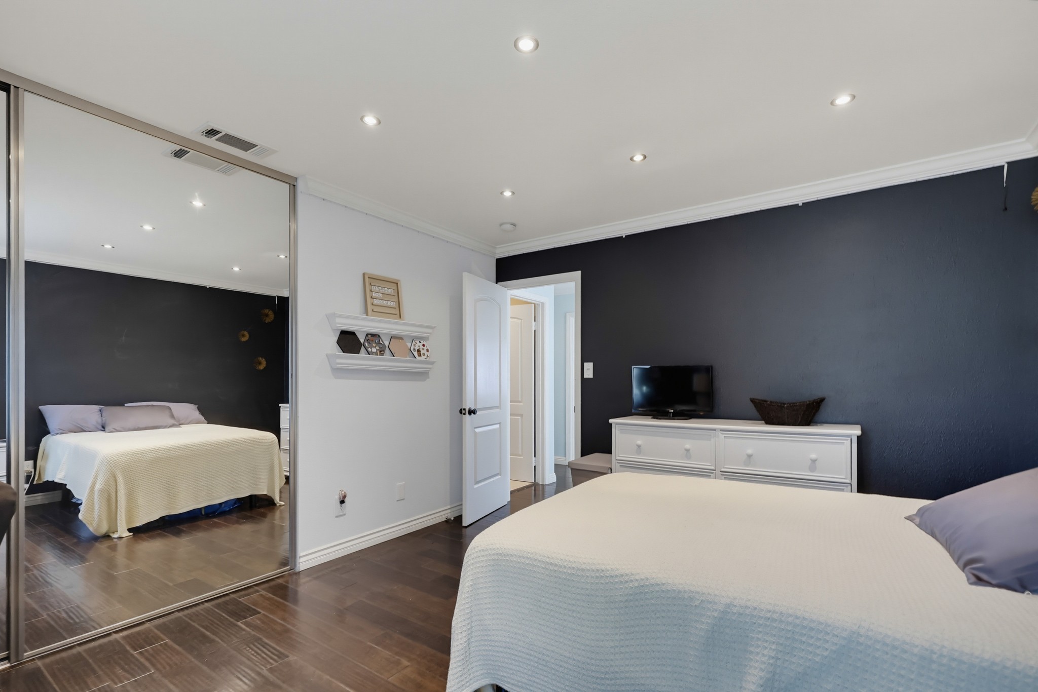 Virtual tour photo 41 of 61 for 2369 Caminito Seguro