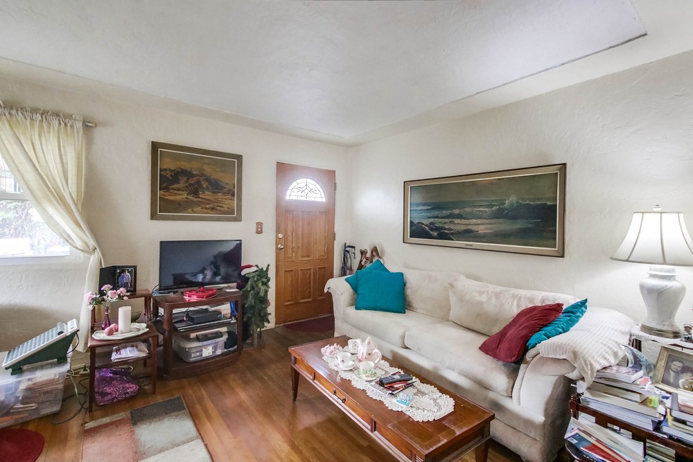 Virtual tour photo 6 of 40 for 2369 Vancouver Ave