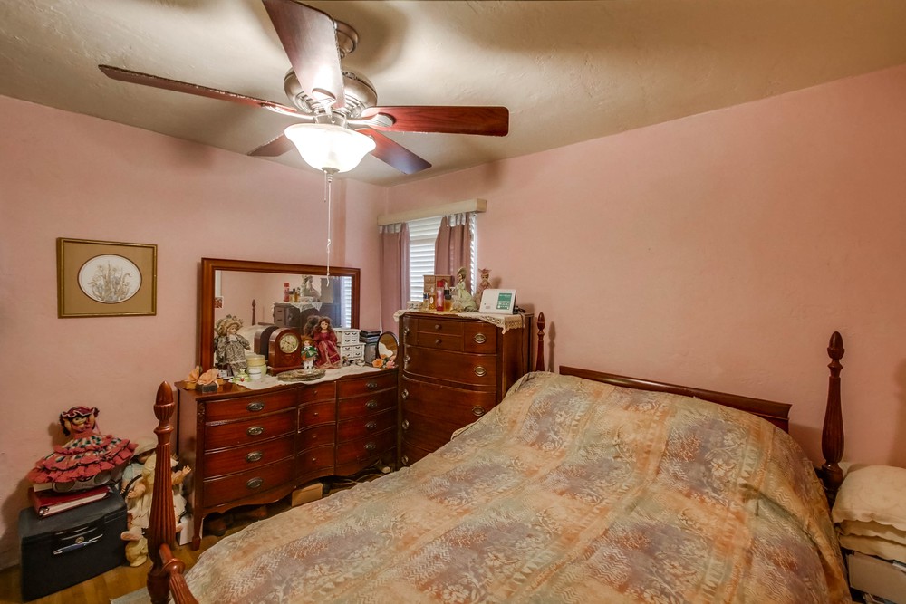 Virtual tour photo 22 of 40 for 2369 Vancouver Ave