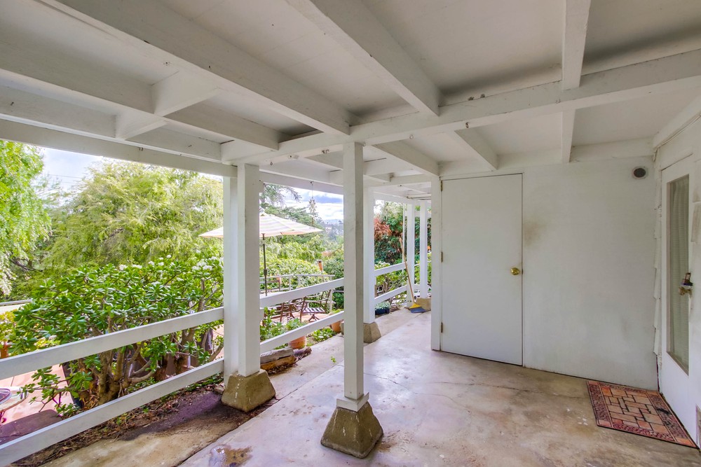 Virtual tour photo 33 of 40 for 2369 Vancouver Ave