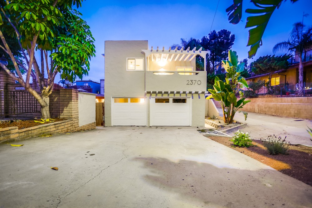 Virtual tour photo 6 of 94 for 2370 Hartford St
