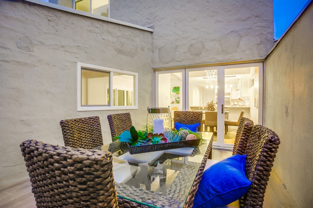 Virtual tour photo 8 of 94 for 2370 Hartford St