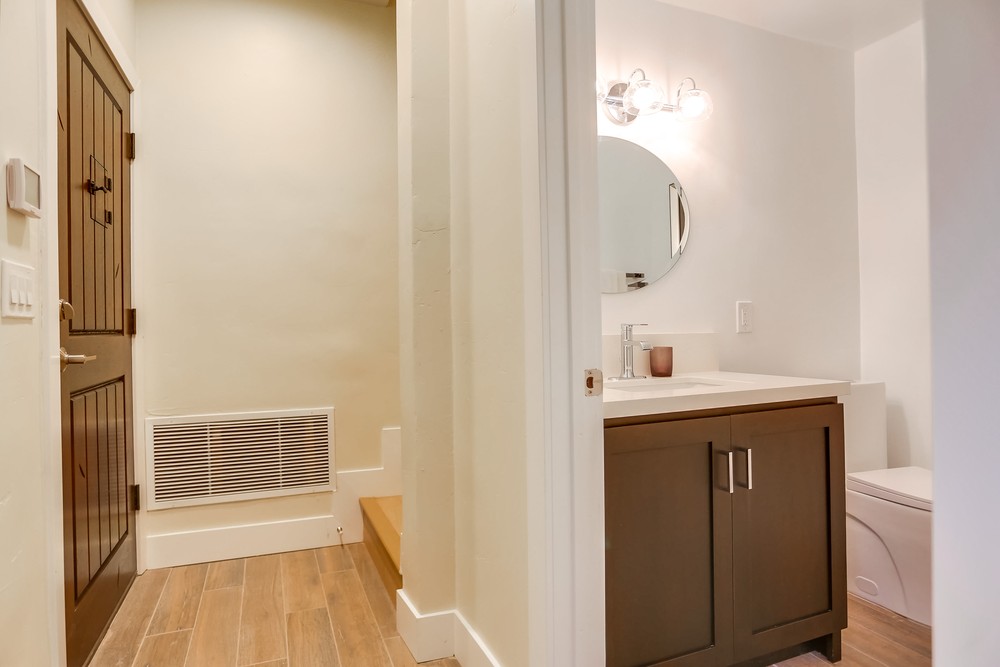 Virtual tour photo 37 of 94 for 2370 Hartford St