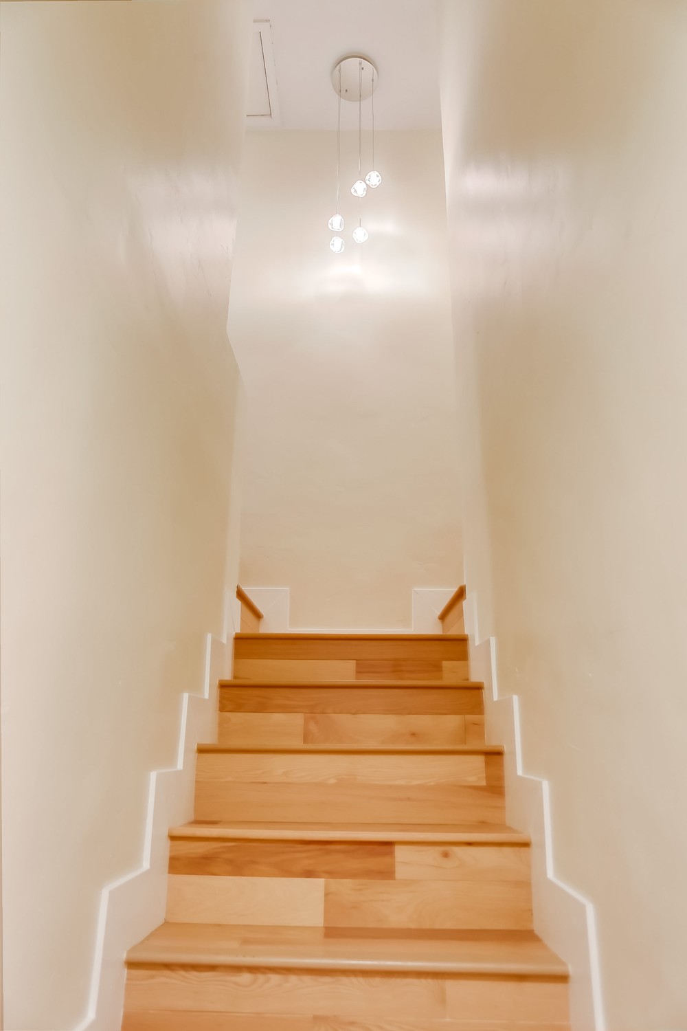 Virtual tour photo 38 of 94 for 2370 Hartford St