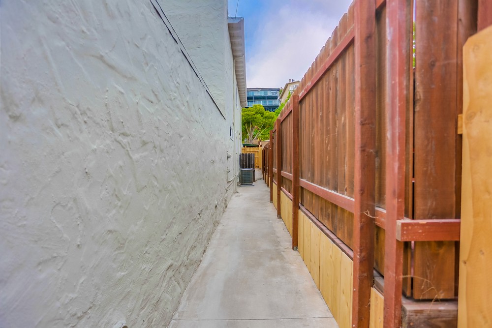 Virtual tour photo 85 of 94 for 2370 Hartford St