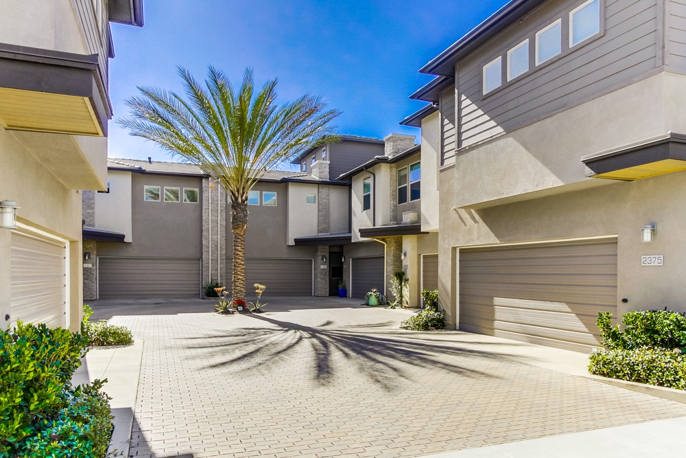 Virtual tour photo 1 of 44 for 2373 Aperture Cir