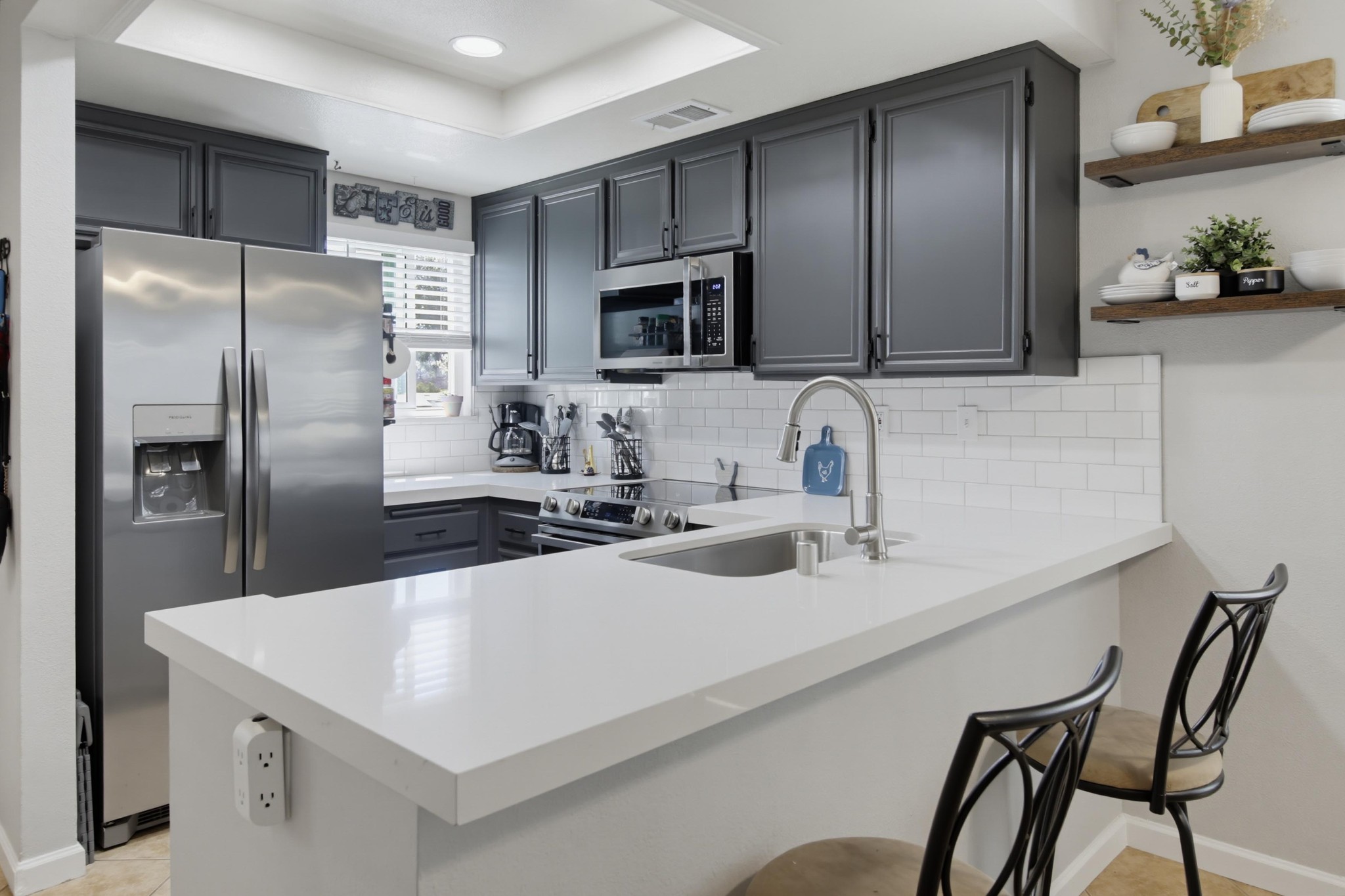Virtual tour photo 7 of 46 for 2373 Kings View Cir