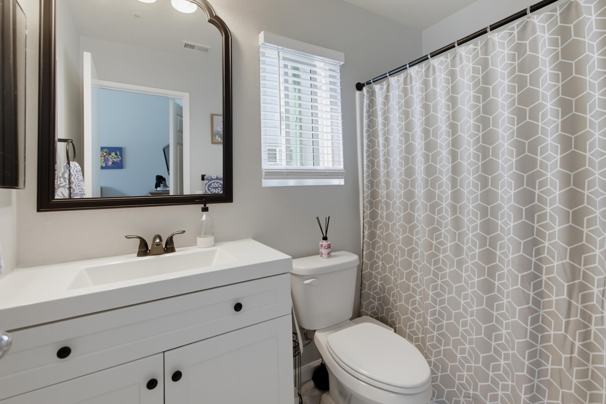 Virtual tour photo 22 of 46 for 2373 Kings View Cir