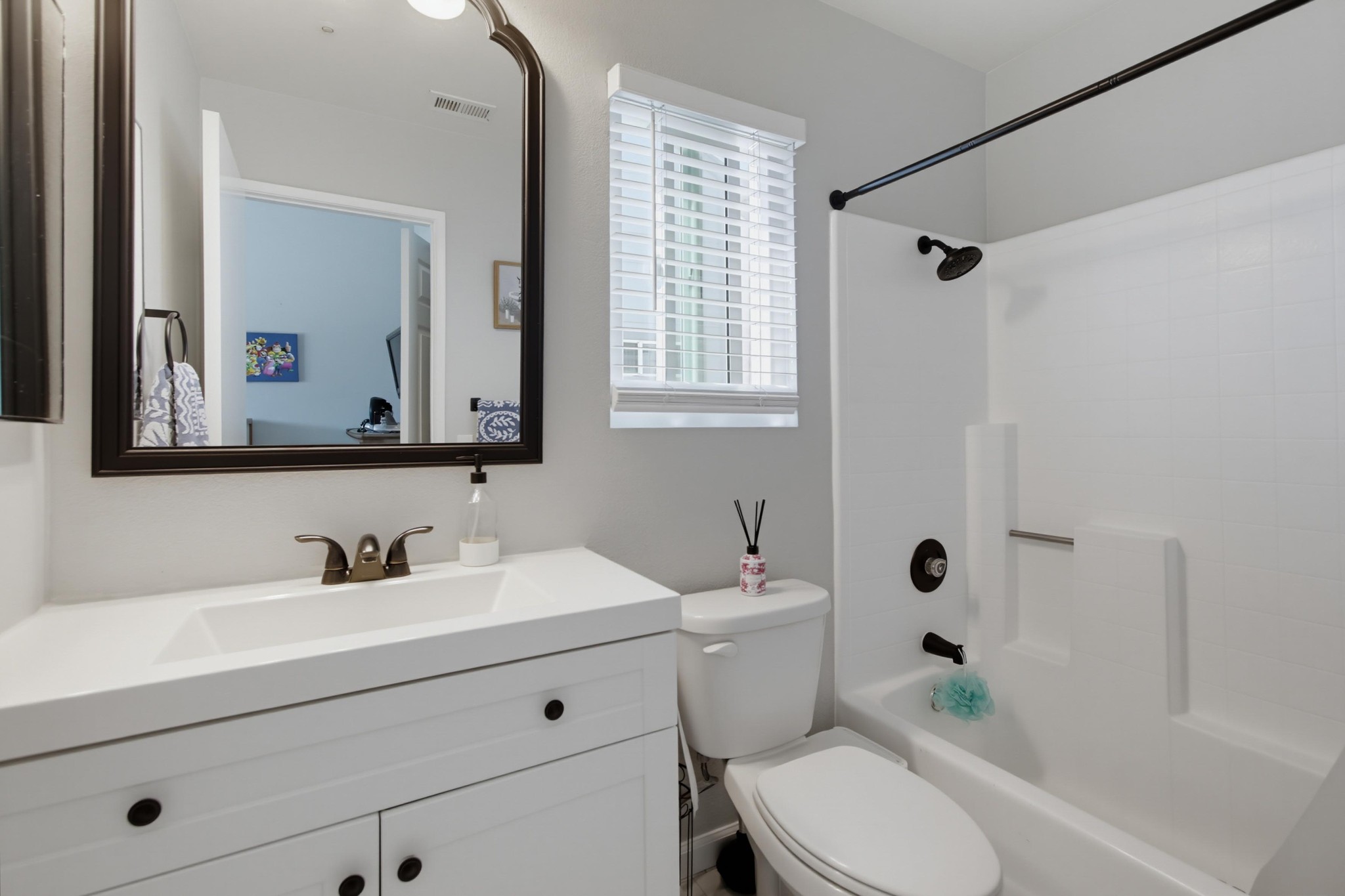 Virtual tour photo 24 of 46 for 2373 Kings View Cir