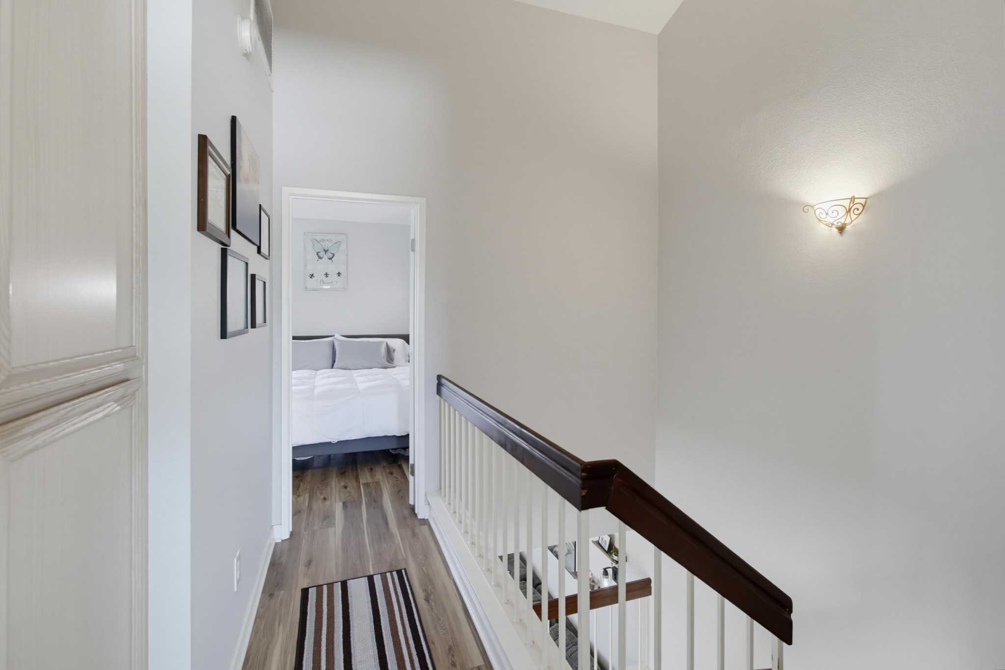 Virtual tour photo 25 of 46 for 2373 Kings View Cir