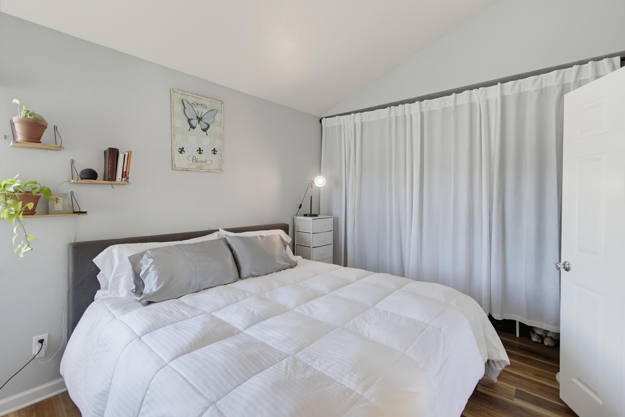 Virtual tour photo 29 of 46 for 2373 Kings View Cir