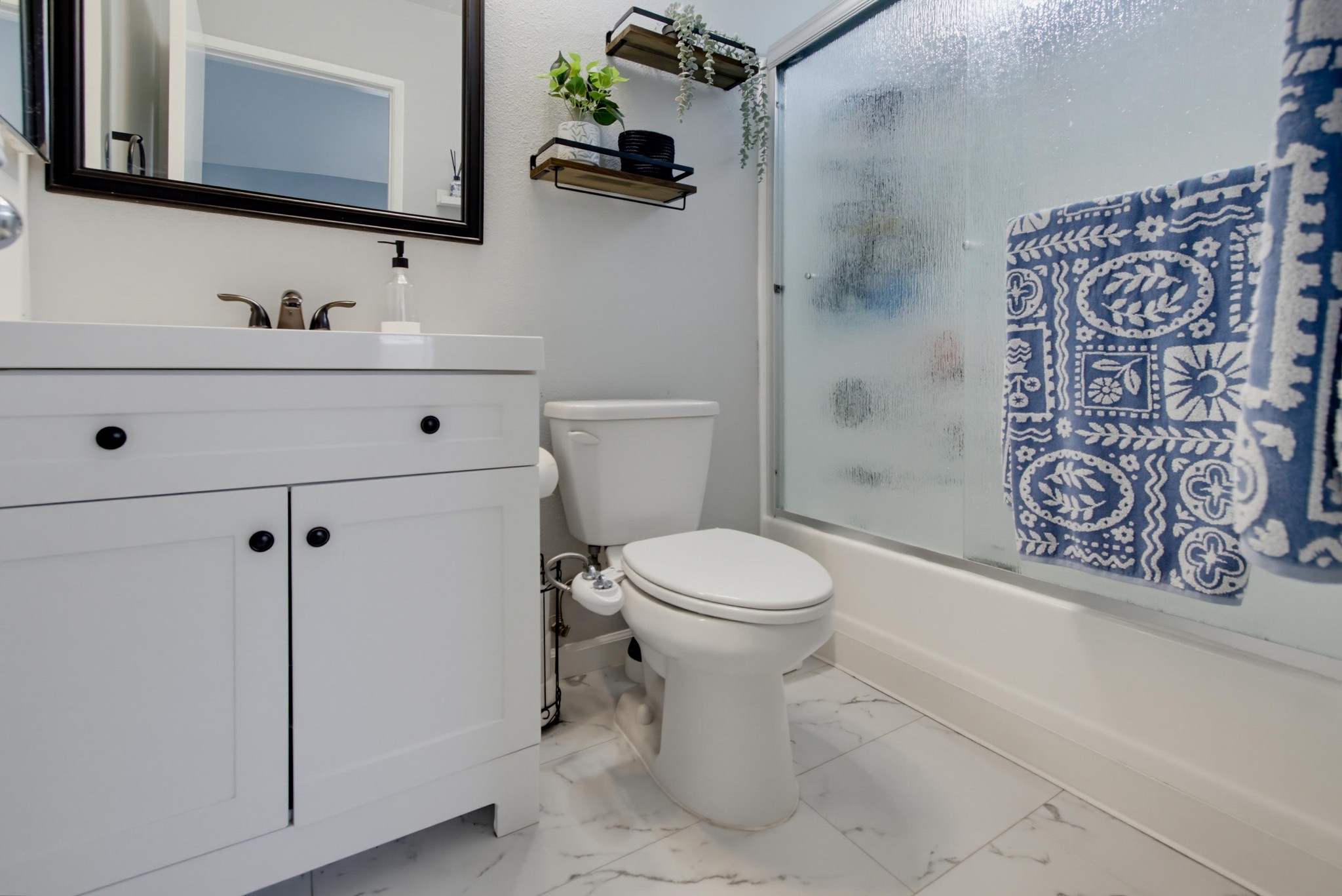 Virtual tour photo 33 of 46 for 2373 Kings View Cir