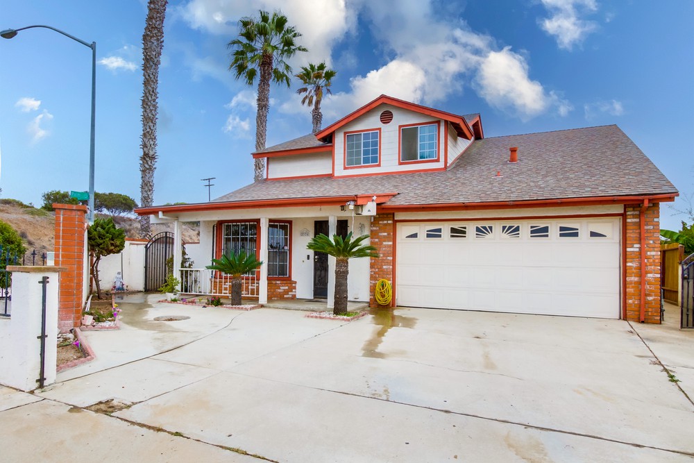 Virtual tour photo 3 of 49 for 2376 Lanao Ln