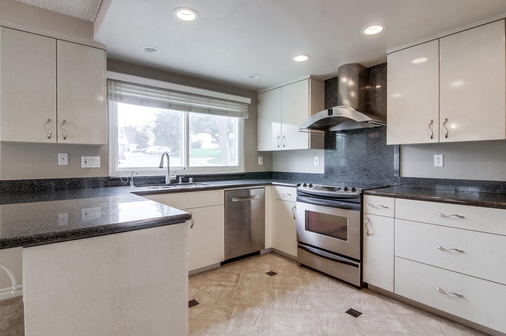 Virtual tour photo 21 of 48 for 2385 Caminito Seguro