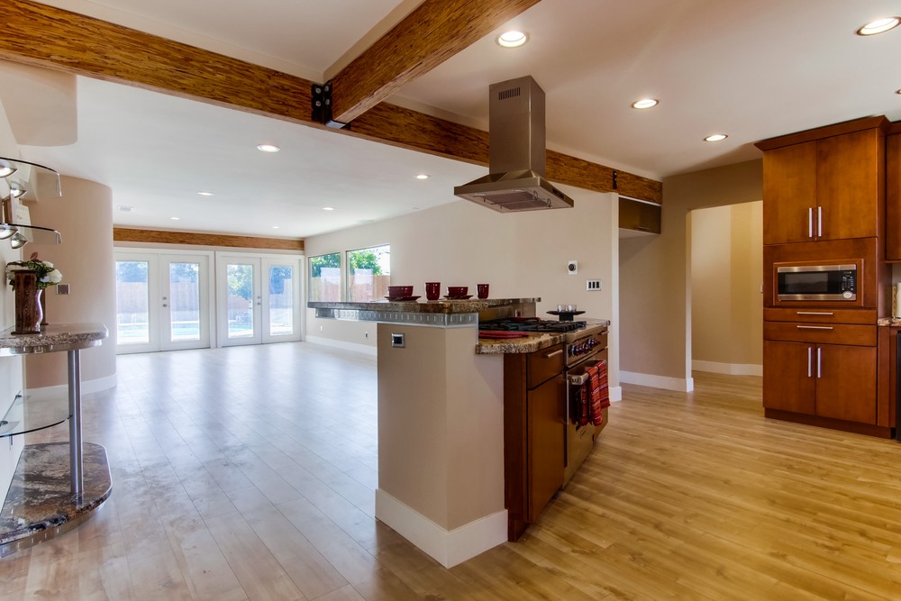 Virtual tour photo 5 of 34 for 2385 Vancouver Ave