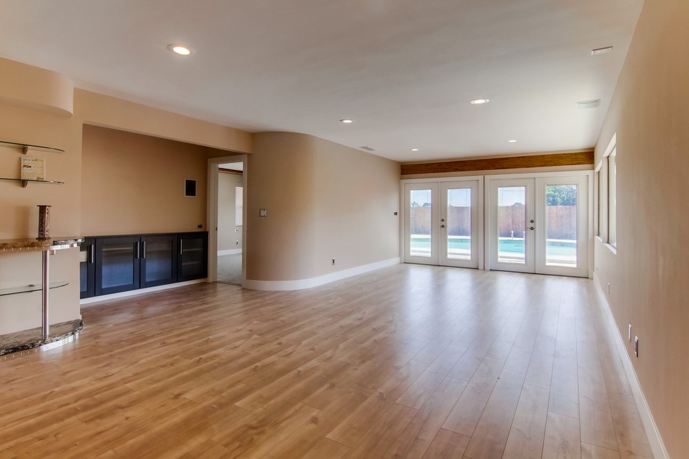 Virtual tour photo 7 of 34 for 2385 Vancouver Ave