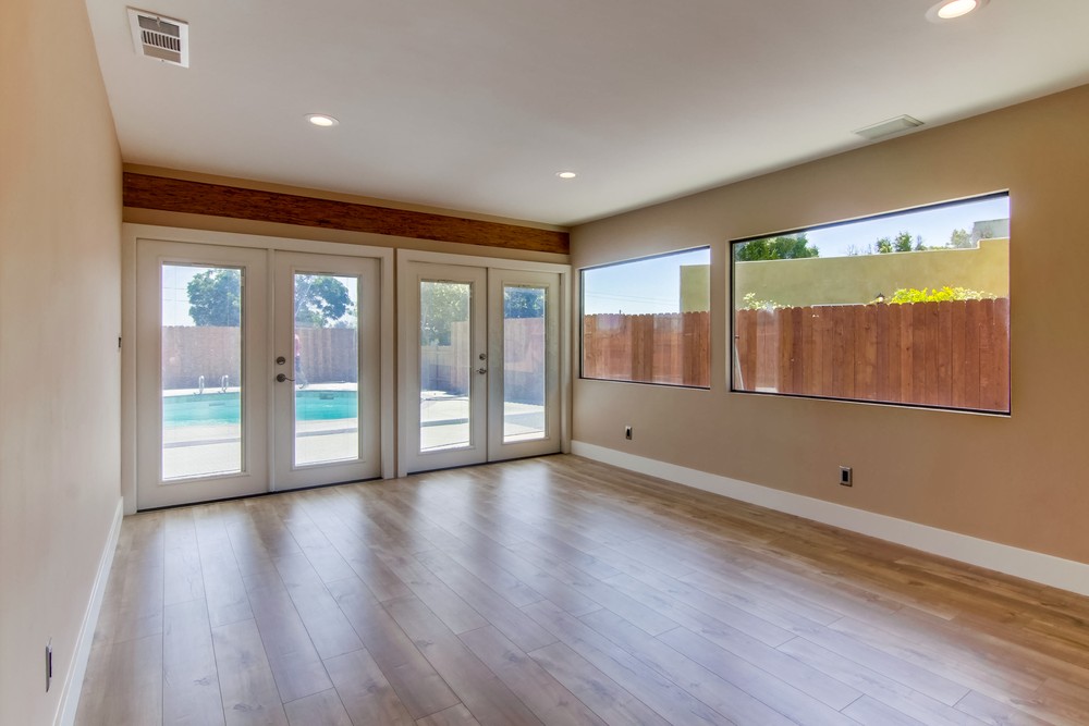 Virtual tour photo 8 of 34 for 2385 Vancouver Ave