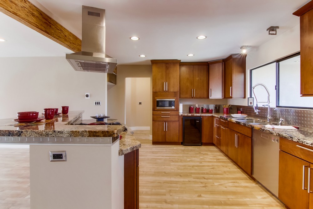 Virtual tour photo 11 of 34 for 2385 Vancouver Ave