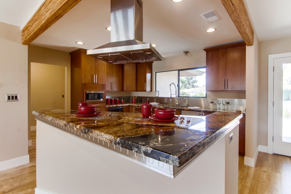 Virtual tour photo 12 of 34 for 2385 Vancouver Ave