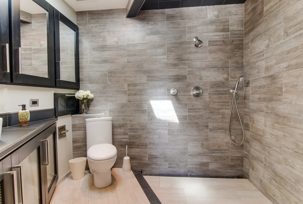 Virtual tour photo 21 of 34 for 2385 Vancouver Ave