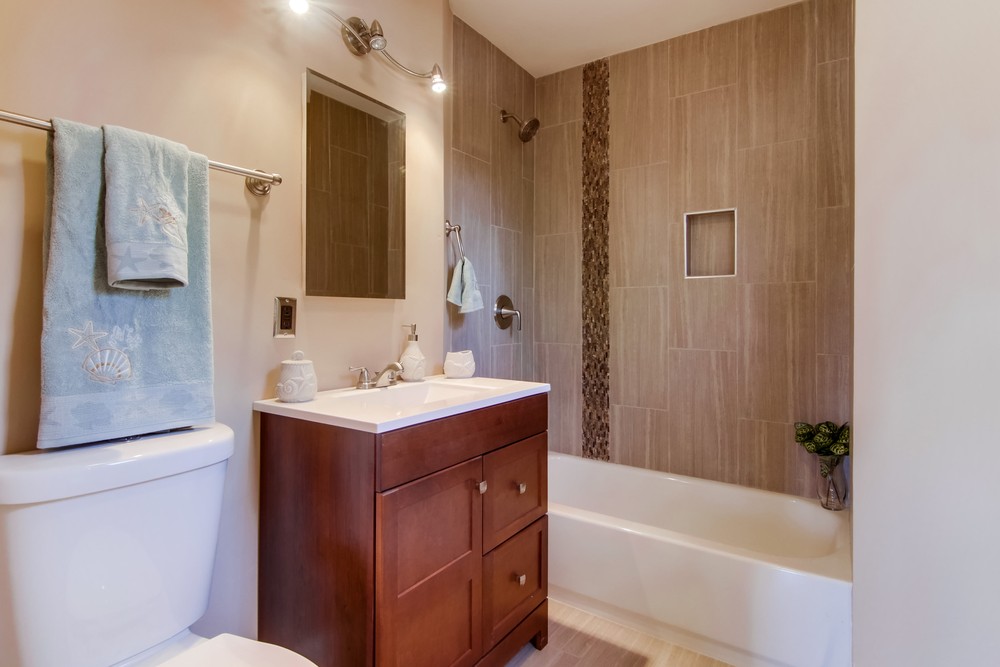 Virtual tour photo 29 of 34 for 2385 Vancouver Ave