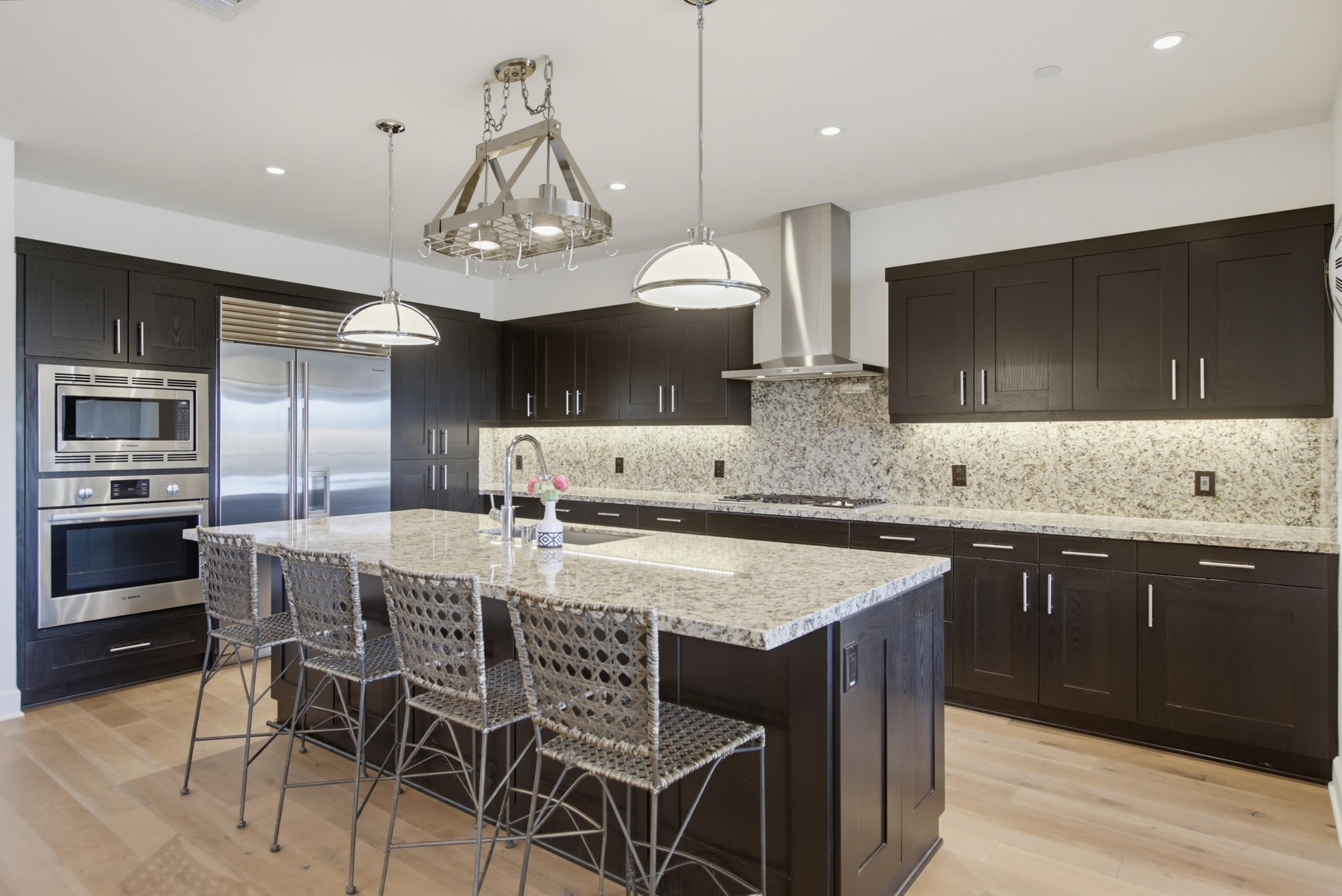 Virtual tour photo 9 of 95 for 2389 Ocean St