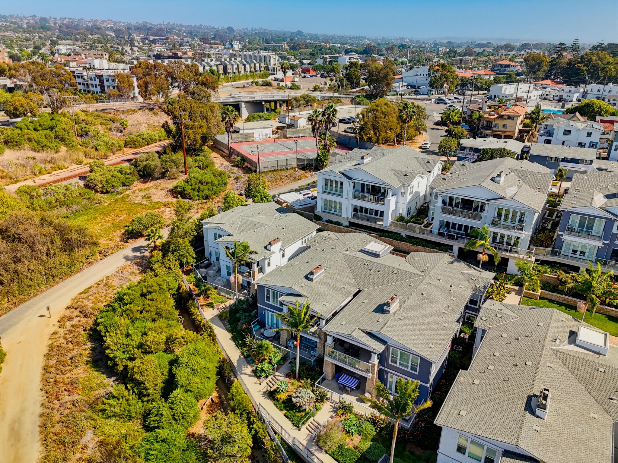 Virtual tour photo 70 of 95 for 2389 Ocean St