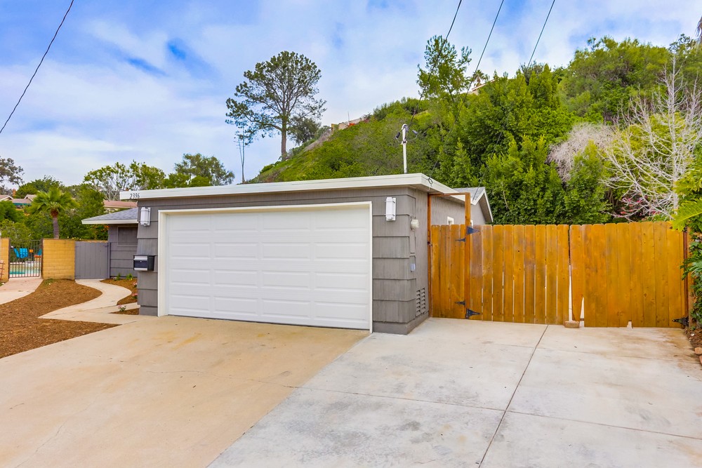 Virtual tour photo 3 of 38 for 2396 Ron Way