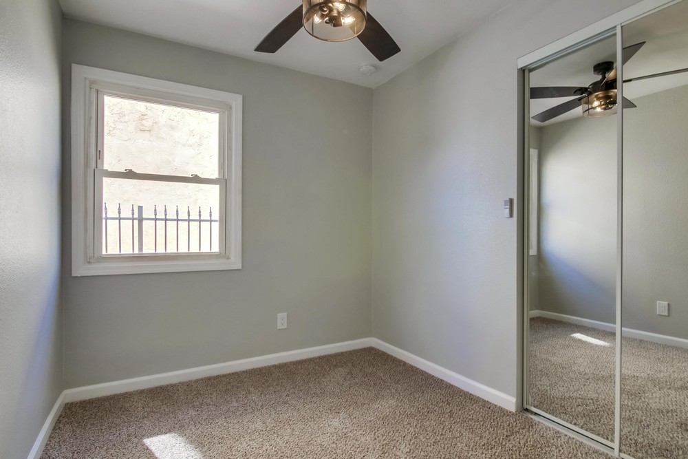 Virtual tour photo 33 of 39 for 240 26th St