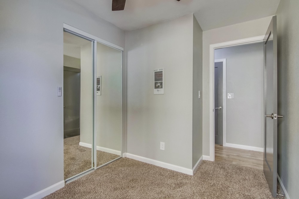Virtual tour photo 34 of 39 for 240 26th St