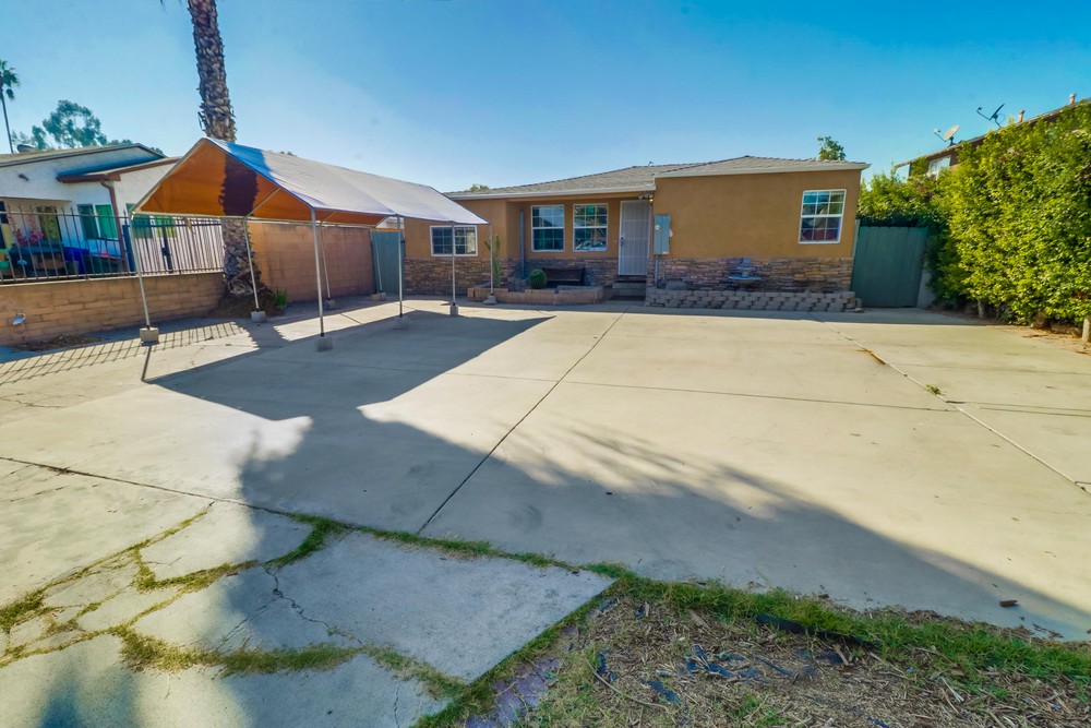 Virtual tour photo 4 of 30 for 240 55th St
