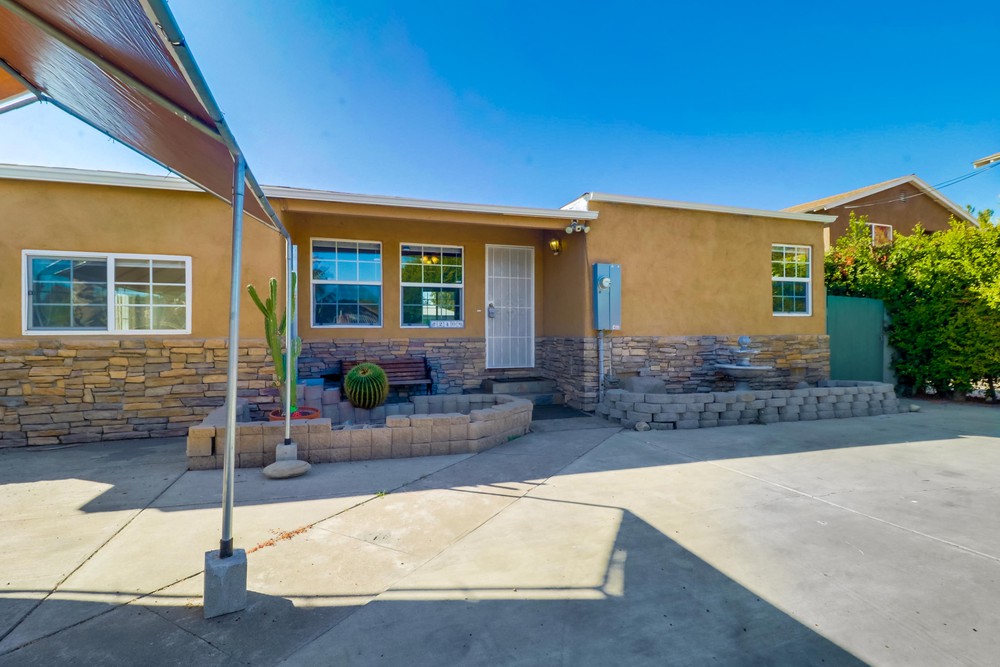 Virtual tour photo 7 of 30 for 240 55th St