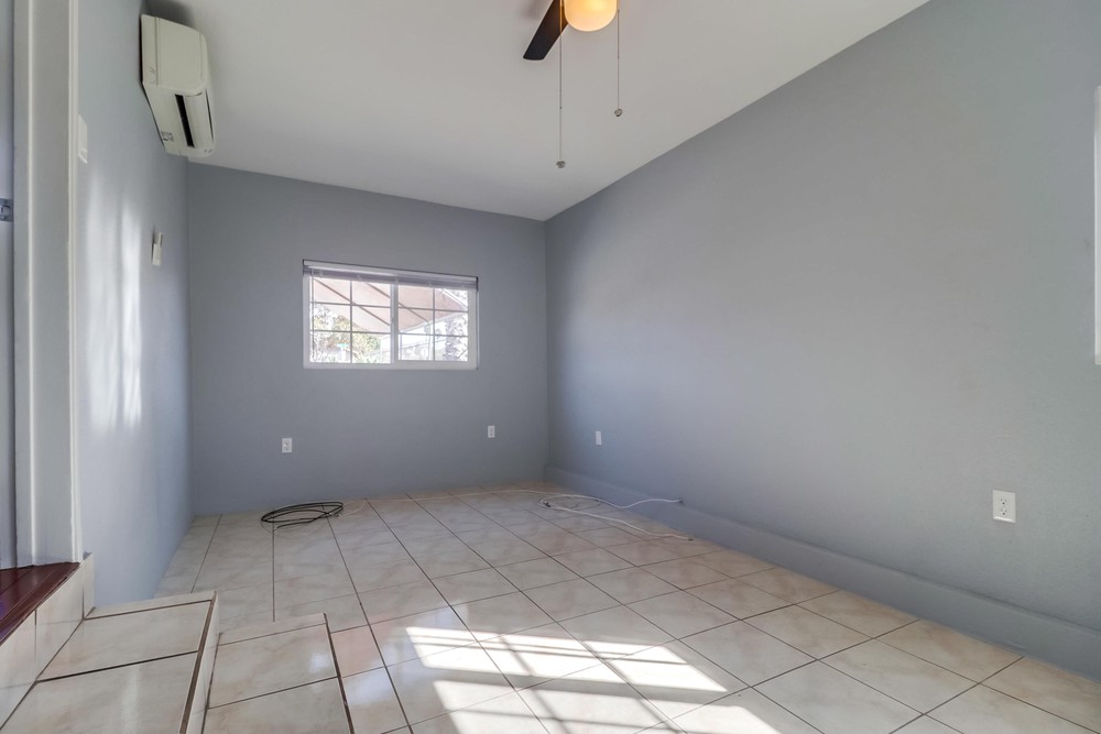 Virtual tour photo 13 of 30 for 240 55th St