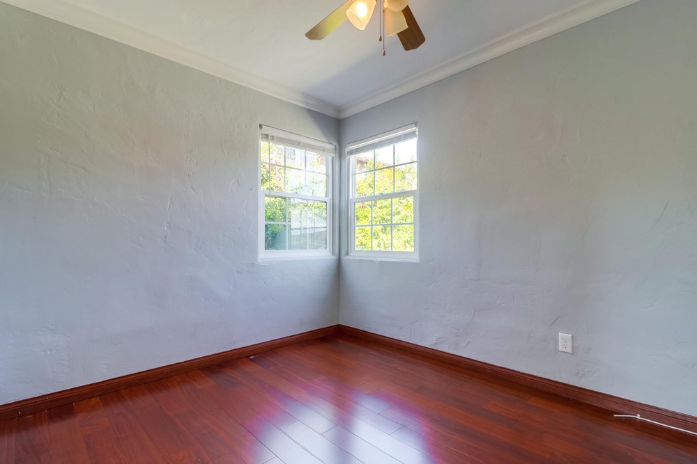 Virtual tour photo 20 of 30 for 240 55th St