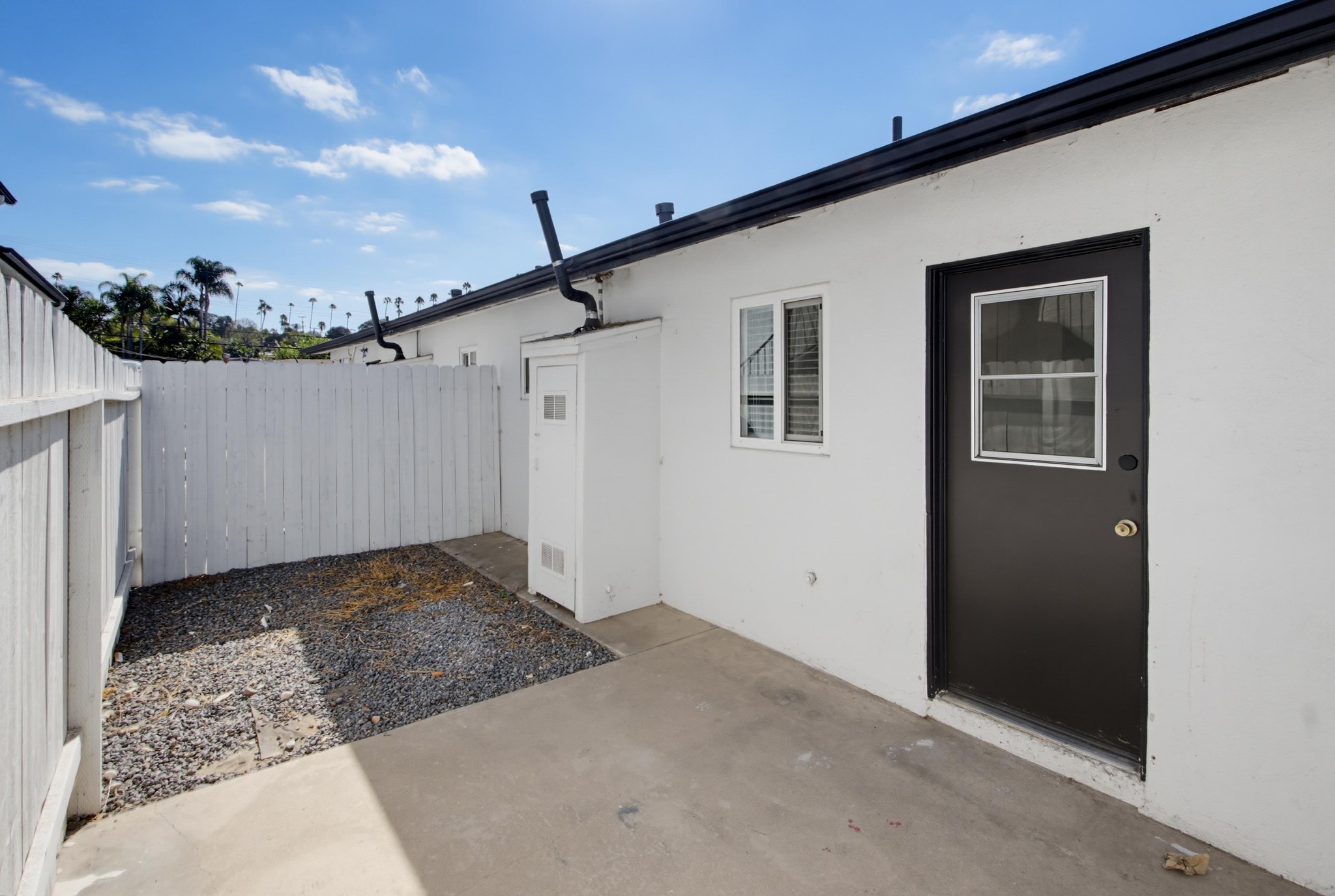 Virtual tour photo 3 of 27 for 240 E California Ave