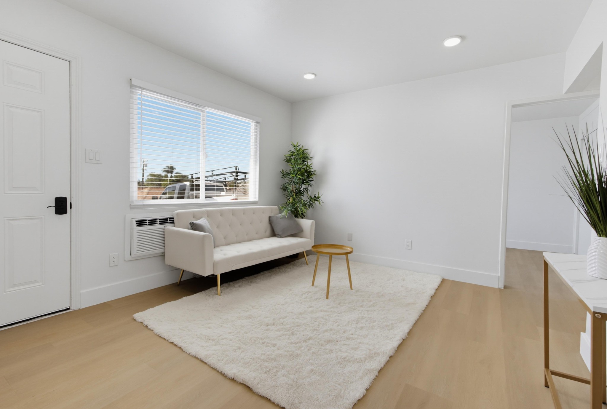 Virtual tour photo 6 of 27 for 240 E California Ave