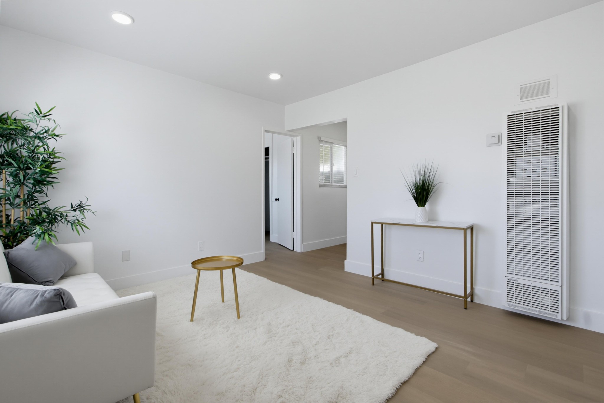 Virtual tour photo 8 of 27 for 240 E California Ave